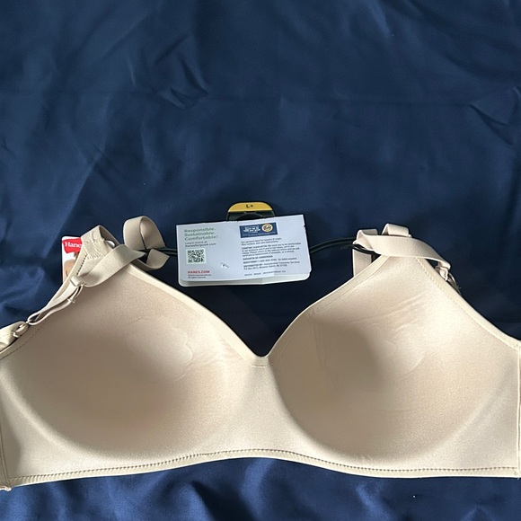 Hanes Wirefree No Show Petals Bra - Tan - Picture 3 of 7